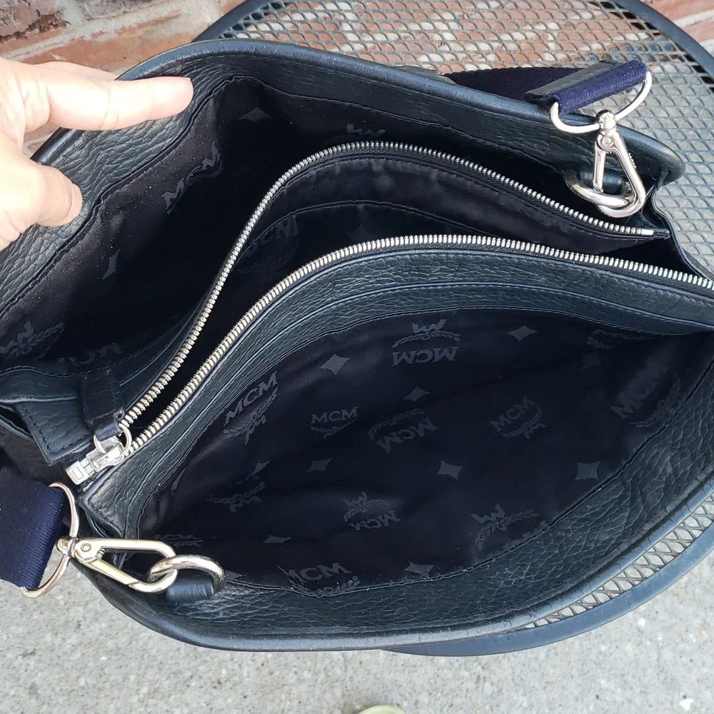 MCM Unisex Black Leather Messenger Laptop Bag Designer Convertible Professional